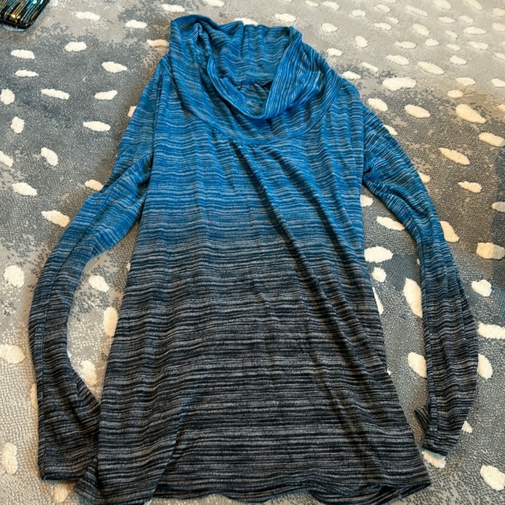 Woman's cowl neck lightweight sweater